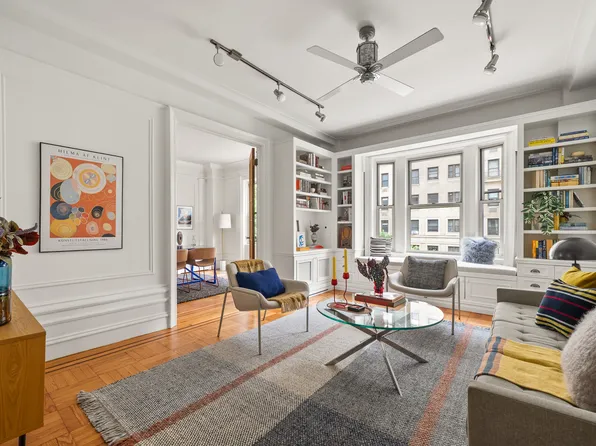520 West 110th Street 4C image 1 of 12