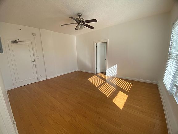 3rd image of 318 S Commonwealth Ave #306