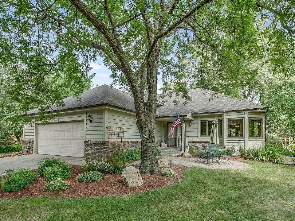 1st image of 849 Westwind Dr