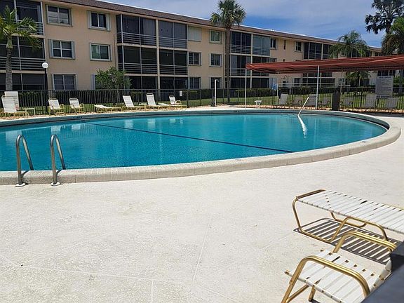 3rd image of 4502 N Federal Hwy APT 231D