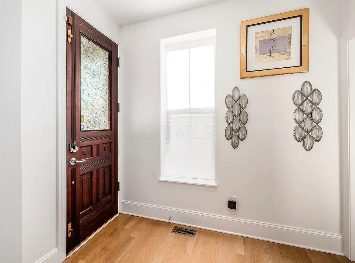 2 bed, 1664 sqft, $2,500 — Photo 2