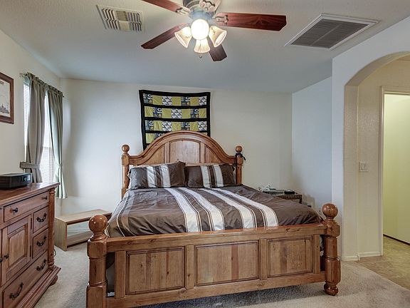 4th image of 4813 E Meadow Lark Way