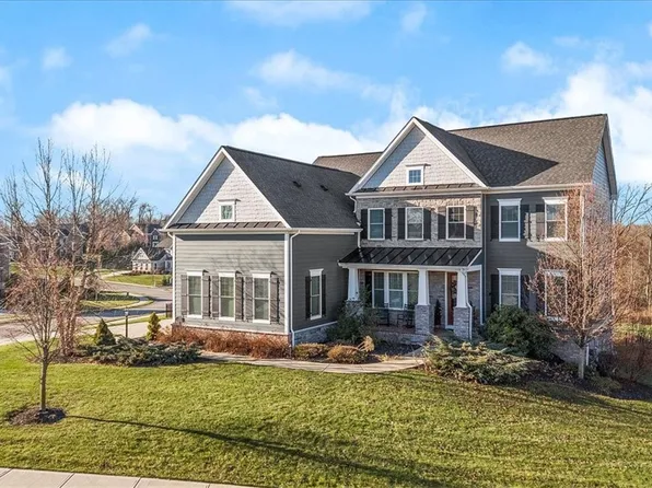 200 Durrow Ct, Mars, PA 16046