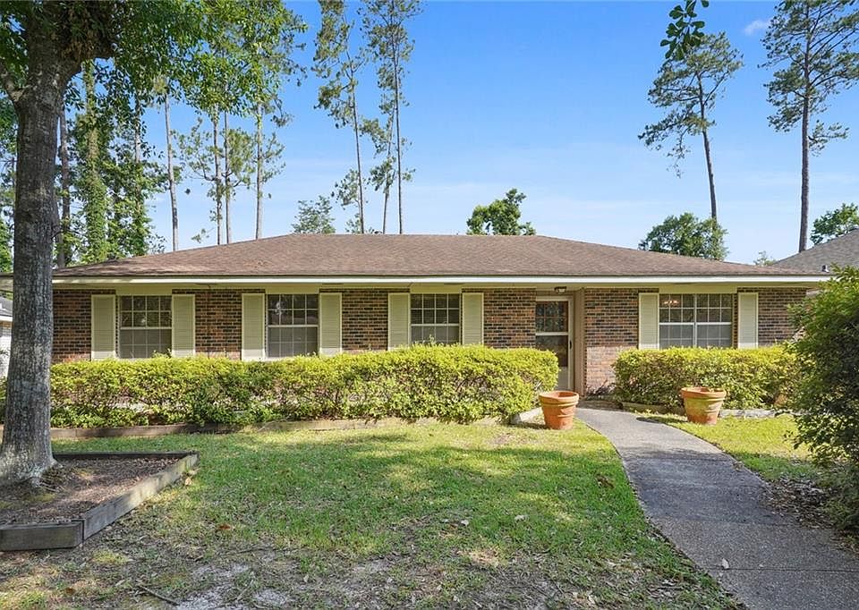 1st image of 1514 Oakwood Dr
