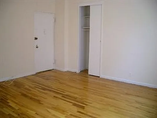 Rented by Douglas Elliman | media 20