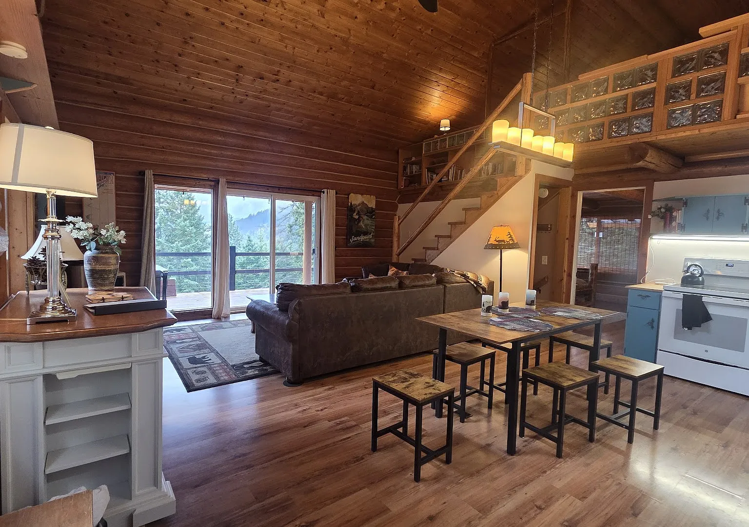 2 bed, 2136 sqft, $1,750 — Photo 2