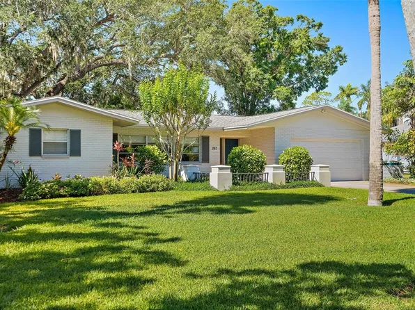 267 Rafael Blvd NE, Saint Petersburg, FL 33704
