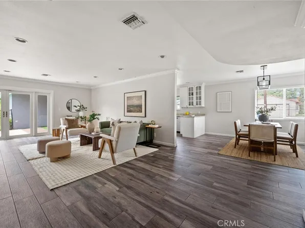 7027 Gloria Ave, Van Nuys, CA 91406
