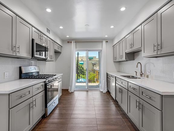 3rd image of 236 W Loraine St #236