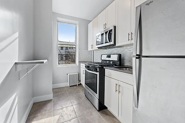 Rented by Nooklyn NYC LLC | media 8