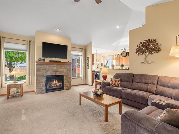 2nd image of 202 Meadow COURT #14