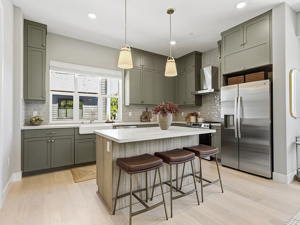 1st image of 889 Morega Walk