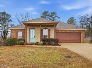 427 Silver Hl, Pearl, MS 39208