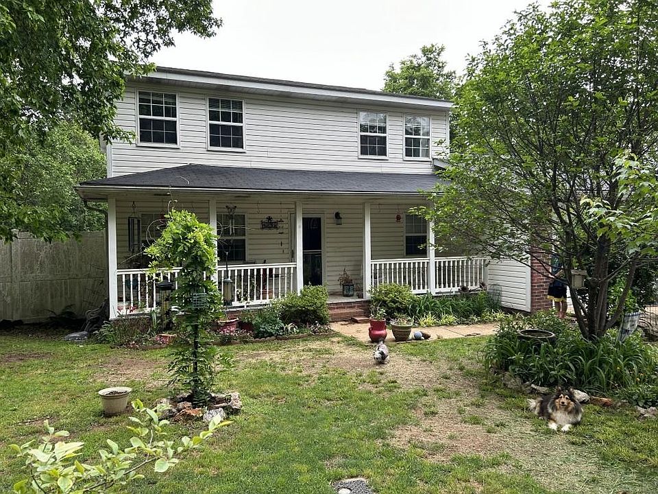 1st image of 1795 Hillcrest Dr