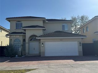 Santa Monica Estates, Miami, FL 33194