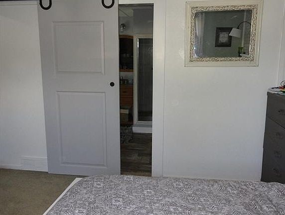 4th image of 6660 NW 52nd Ct