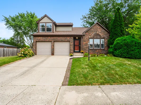 12031 Colbarn Dr, Fishers, IN 46038