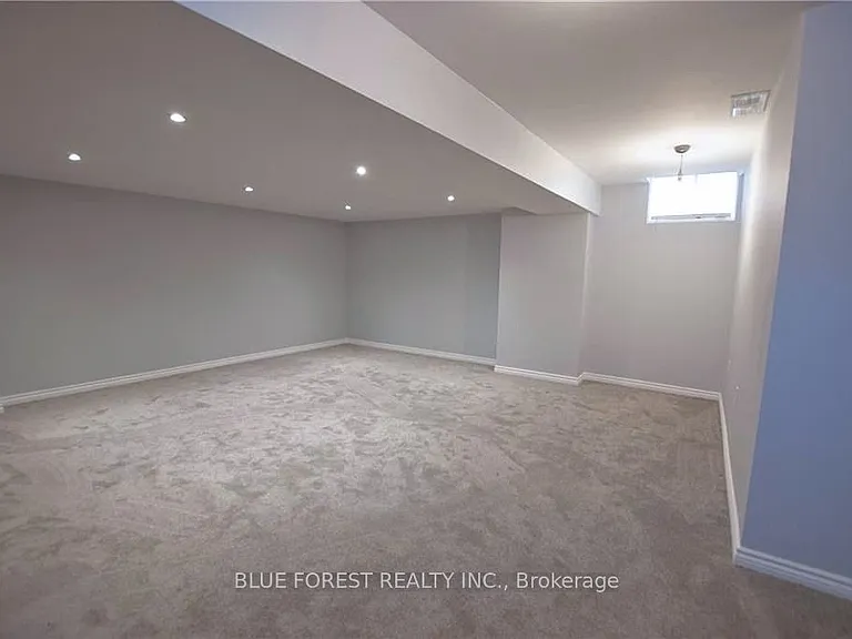 1918 Gough Ave — Photo 25