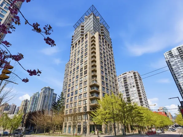 989 Beatty St #1205, Vancouver, BC V6Z 3C2
