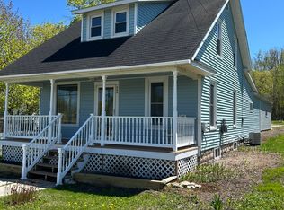 286 E Truckey St, Saint Ignace, MI 49781