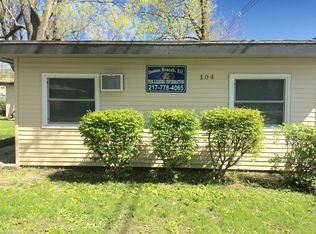104 Buena Vista Dr, Champaign, IL