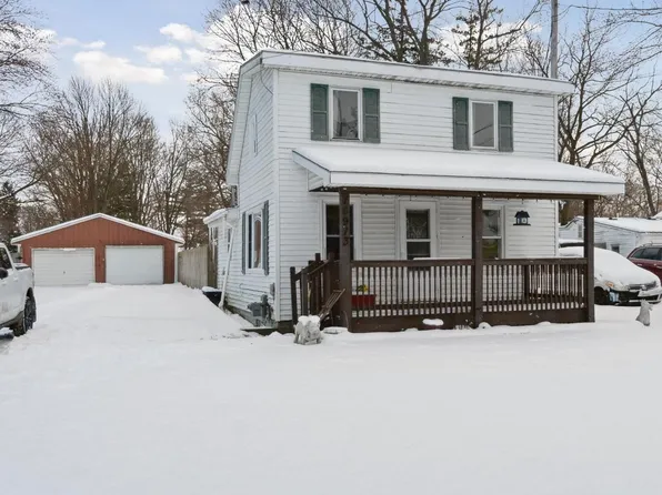 16913 N Cedar St, Lansing, MI 48906