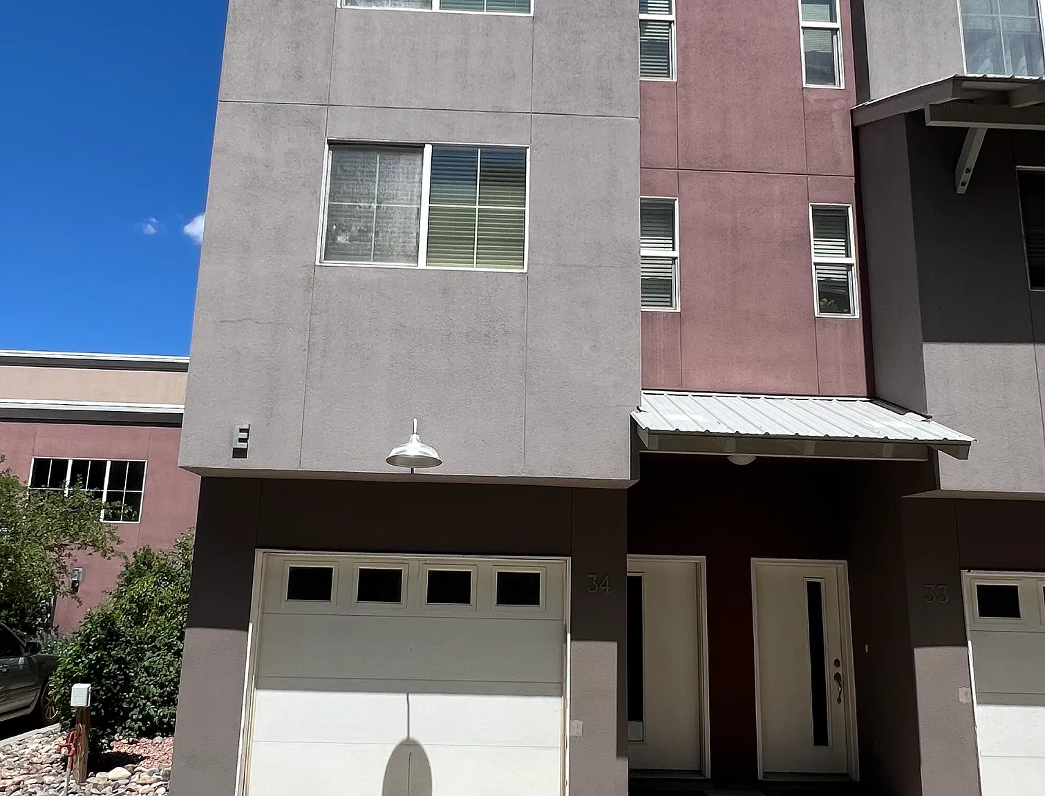 3 bed, 2.5 bath, 1356 sqft, $3,050 — Photo 2