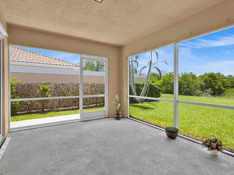 10882 SW Dardanelle Dr — Photo 45