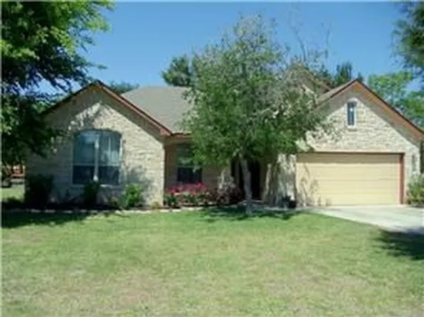 130 Kaeleku Ln, Bastrop, TX 78602