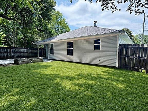 4th image of 1838 Brick Cir