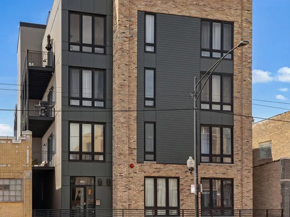 2135 W Cermak Rd #3S, Chicago, IL 60608