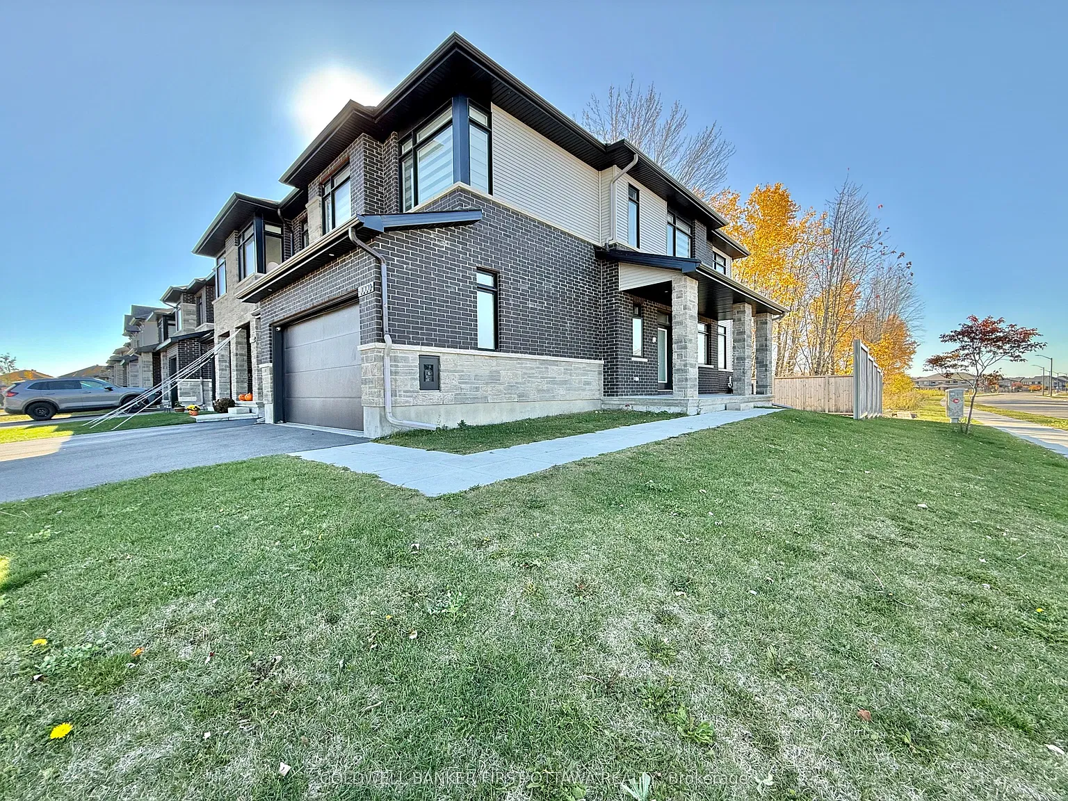 3 bed, $3,100 — Photo 2