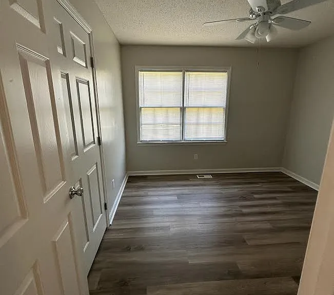 50 Monica Dr — Photo 14