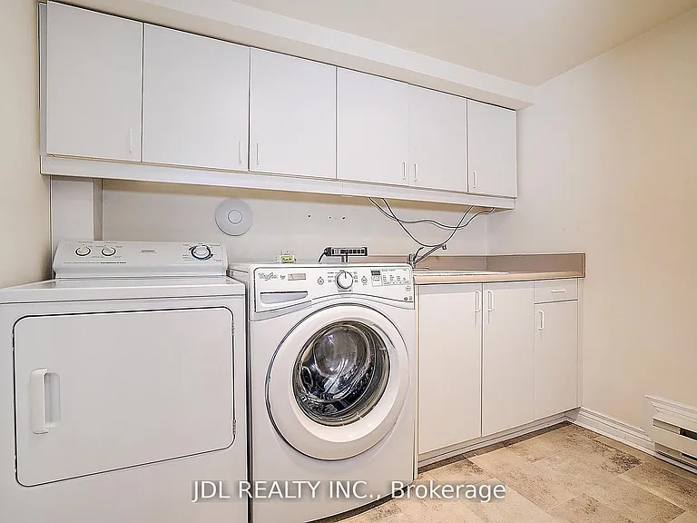 87 Munro Blvd — Photo 32