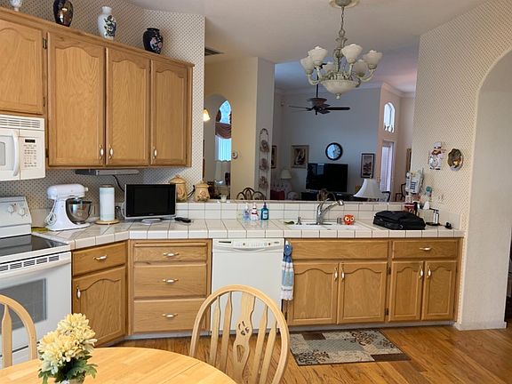 4th image of 7109 Sunamber Ln