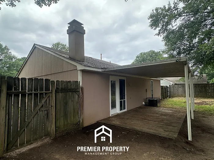 1082 Hooker St — Photo 20