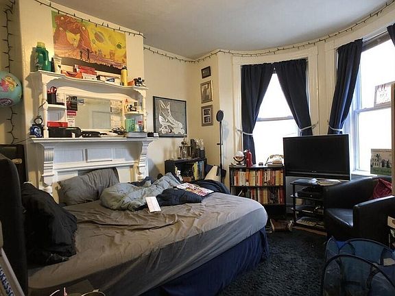 4th image of 21 Highland Park Ave #1B