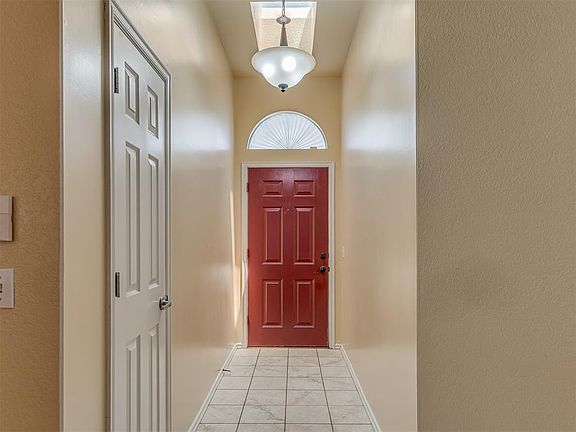 5th image of 2904 Canyon Oaks Ct