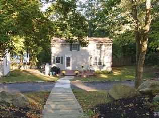 11 Palmer Pl, Hackettstown, NJ 07840