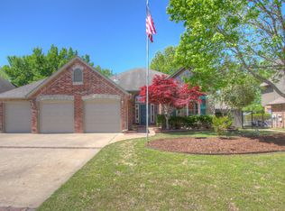 2432 S Tamarack Ave, Broken Arrow, OK 74012