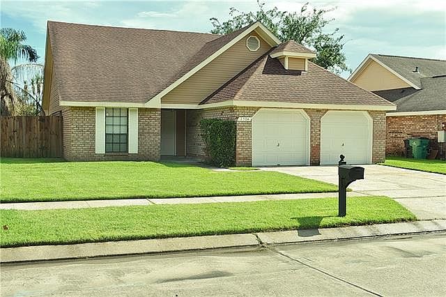 1st image of 2504 Long Branch Dr