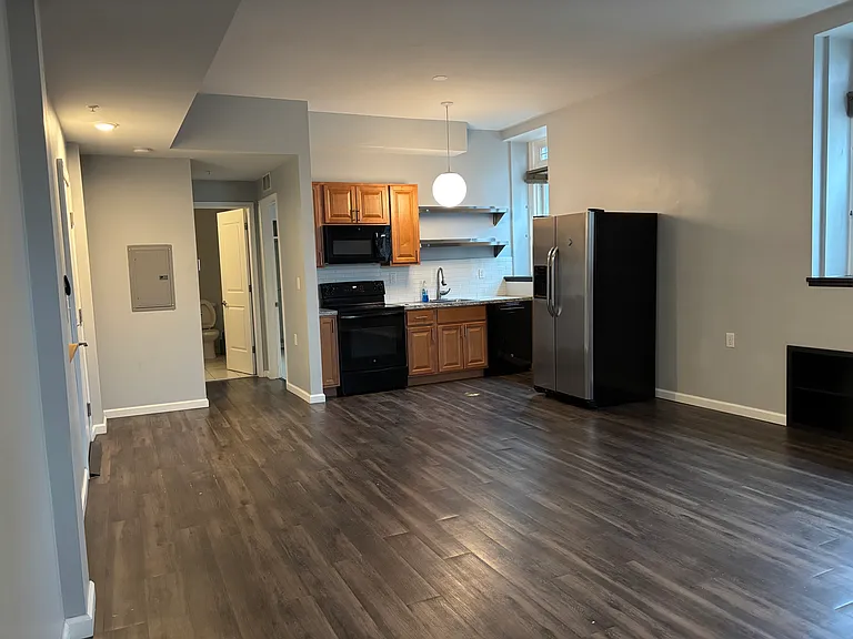 169 Elk St #8 — Photo 9