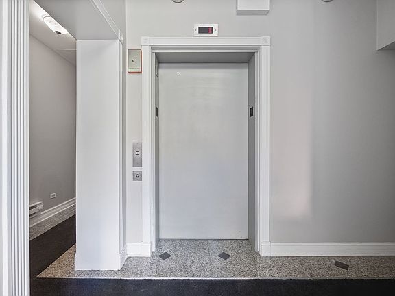 3rd image of 3201 N Wolcott Ave Suite 2A