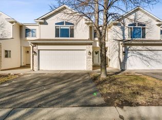 1109 Willow Trl, Farmington, MN 55024