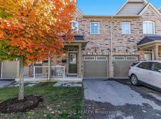 751 Wendy Culbert Cres #23, Newmarket, ON L3X 0E9