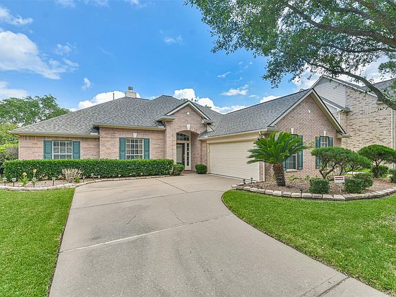 2nd image of 16722 Coyotillo Ln