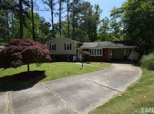 3204 Fairforest Pl, Raleigh, NC 27604