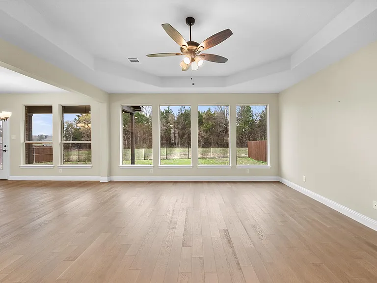 4434 Verbena St — Photo 21
