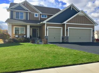 2250 Jennifer Ln, Shakopee, MN 55379