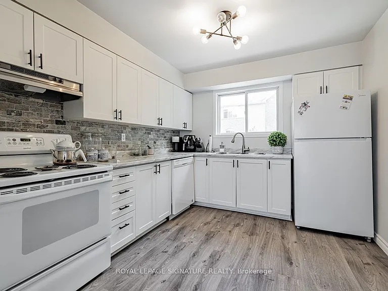 100 William Curtis Cir — Photo 12
